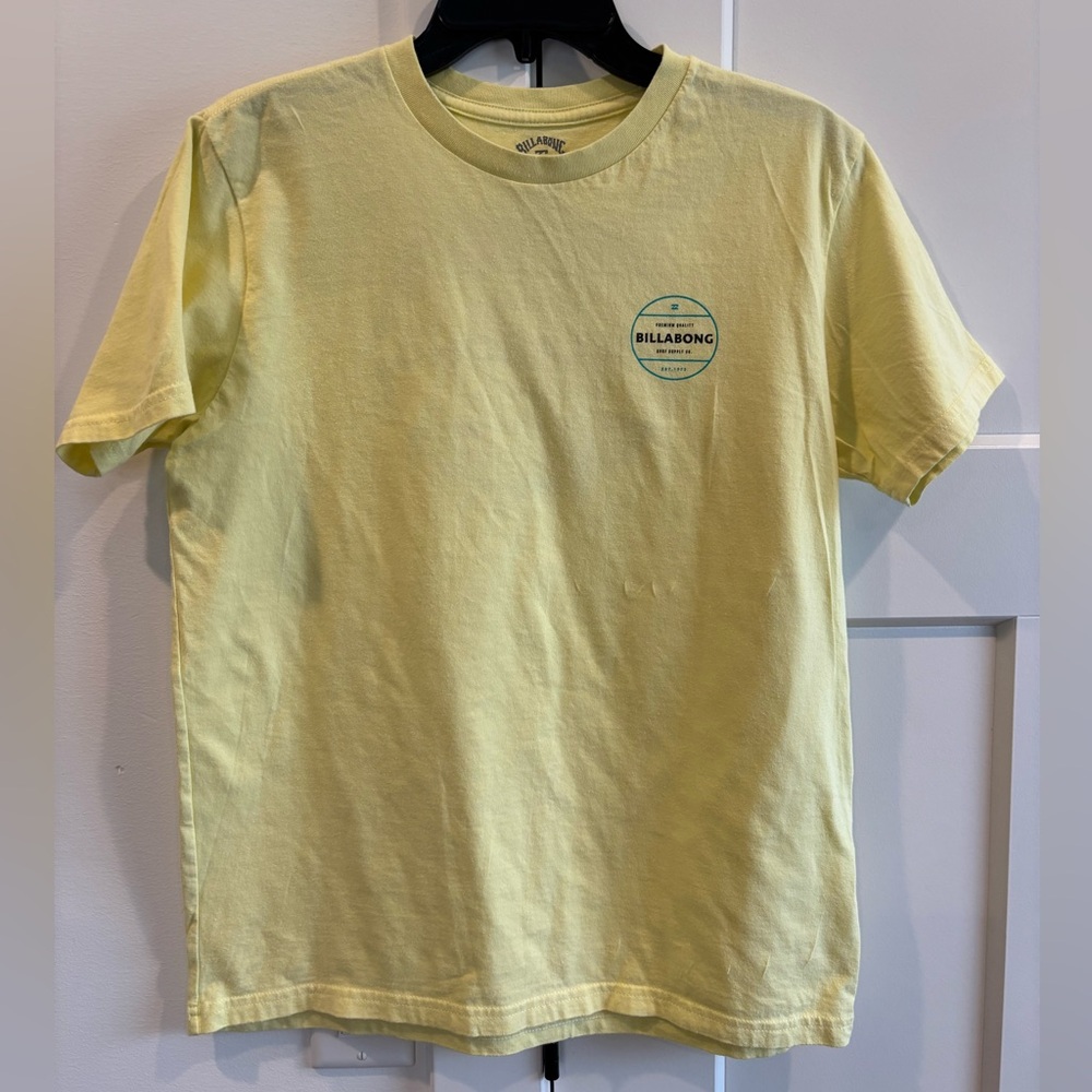 Billabong Yellow t-shirt Boys XL - never worn